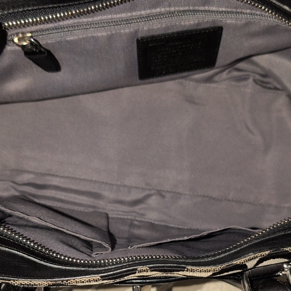 2013 Coach Legacy Signature Chelsea Carryall - Picture 14 of 16